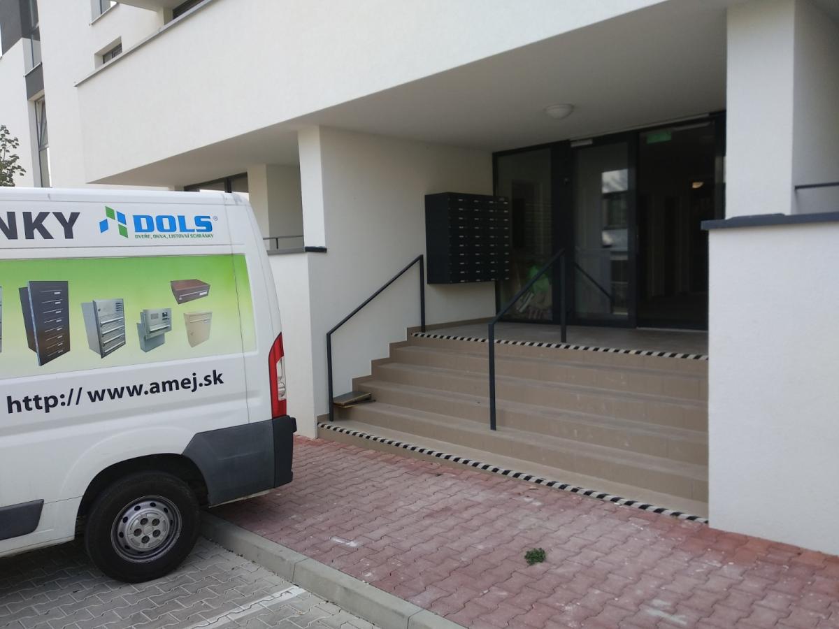 Poštové schránky Amej, Nitra